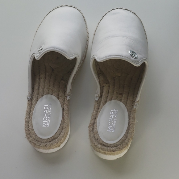 MICHAEL KORS WOMEN EMILIA SLIDE LEATHER white - Picture 5 of 9